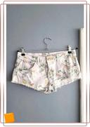 🌻 mini short fleuri taille 36 parfait état