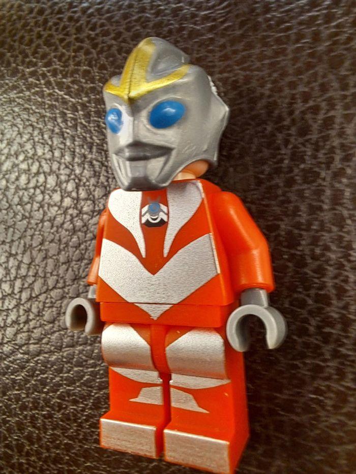 Figurine Lego compatible Ultraman - photo numéro 2