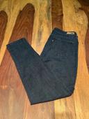 30. Levi’s legging W31 L32