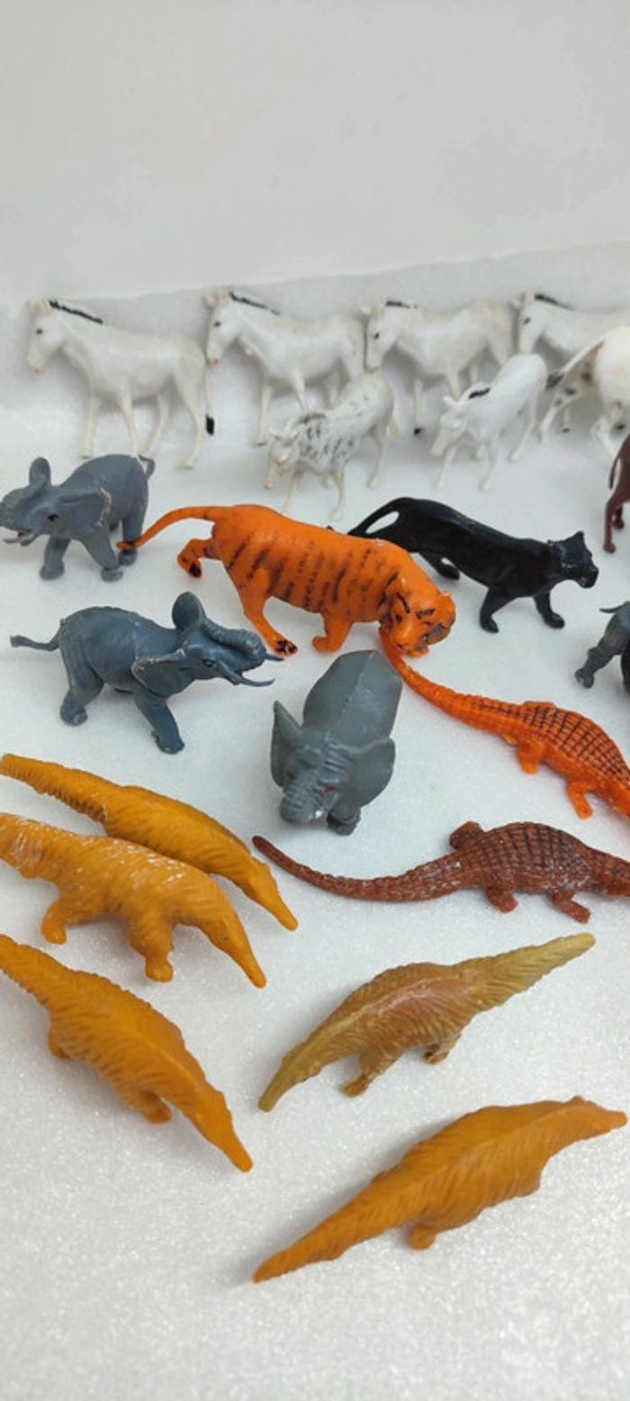 figurine Animaux savane Afrique tigre hippopotame crocodile tapir rhinocéros éléphant zébu tatou - photo numéro 5