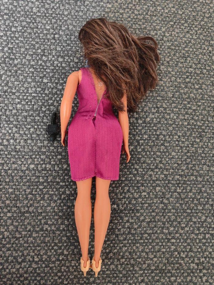 Barbie journaliste - photo numéro 3