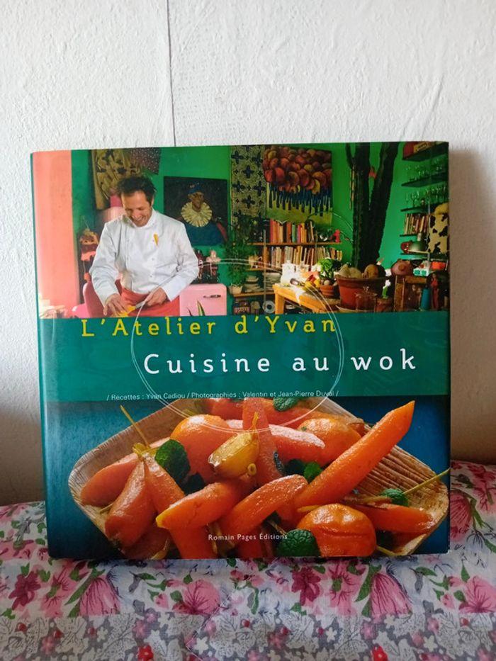 Livre cuisine en wok - photo numéro 1