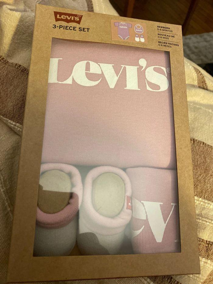 Levî’s coffret nouveau né - photo numéro 1