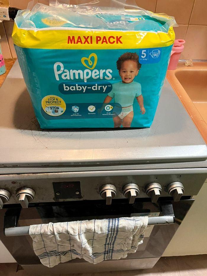 Couche Pampers - photo numéro 1