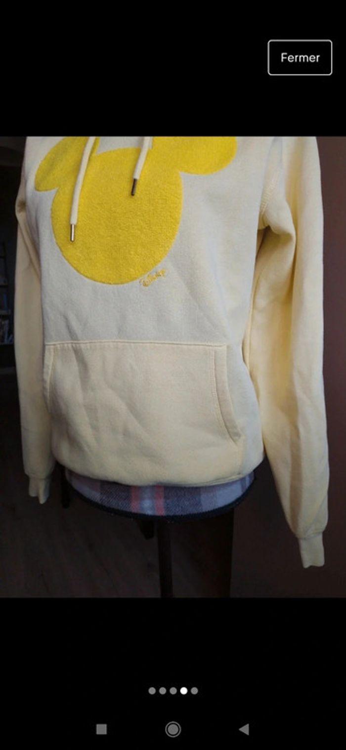 Sweat shirt h&m taille XS Disney Mickey jaune - photo numéro 4