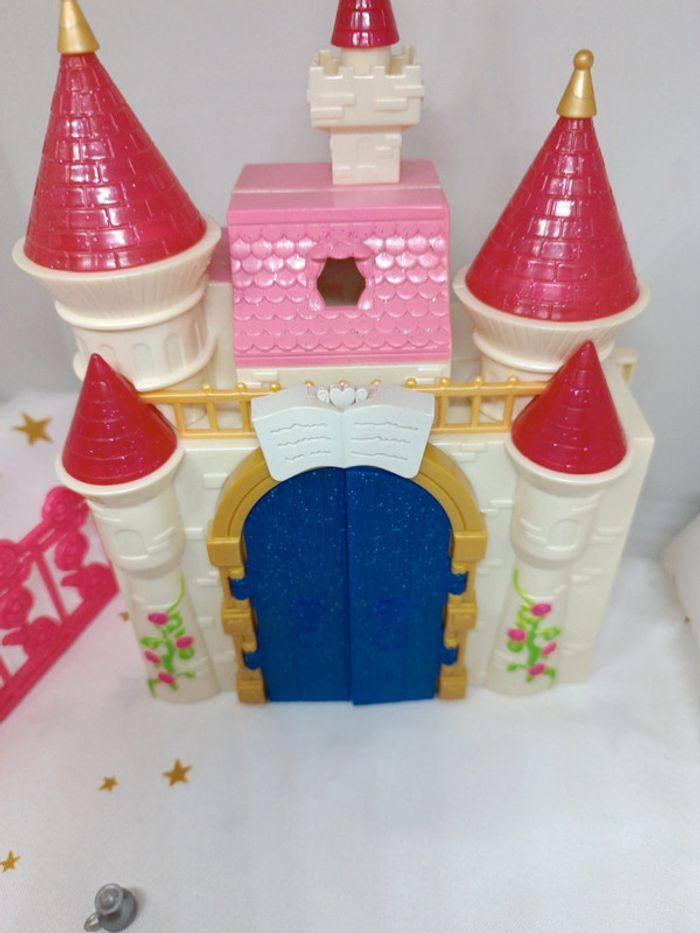 Château castle mini princesse Disney beauty beast belle la bête Polly pocket fashion royal boutique - photo numéro 11