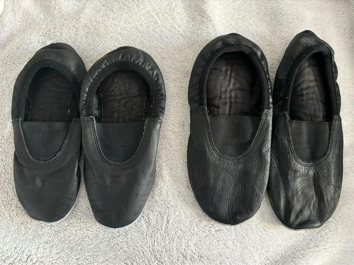 Lot Chaussons cuir 33/34 - photo numéro 1