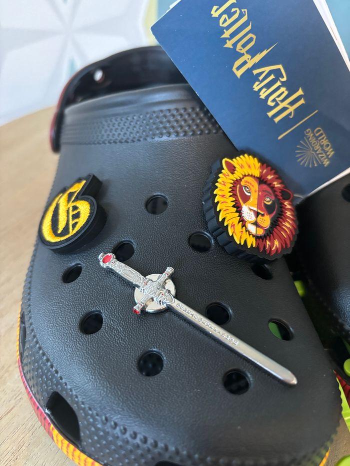 Crocs Édition Limitée Harry Potter Gryffondor 38-39 - photo numéro 4