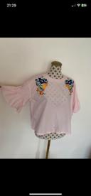 Blouse rose broderies fleurs