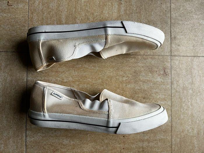 Superga bon état 41 avec ses imperfections - photo numéro 1