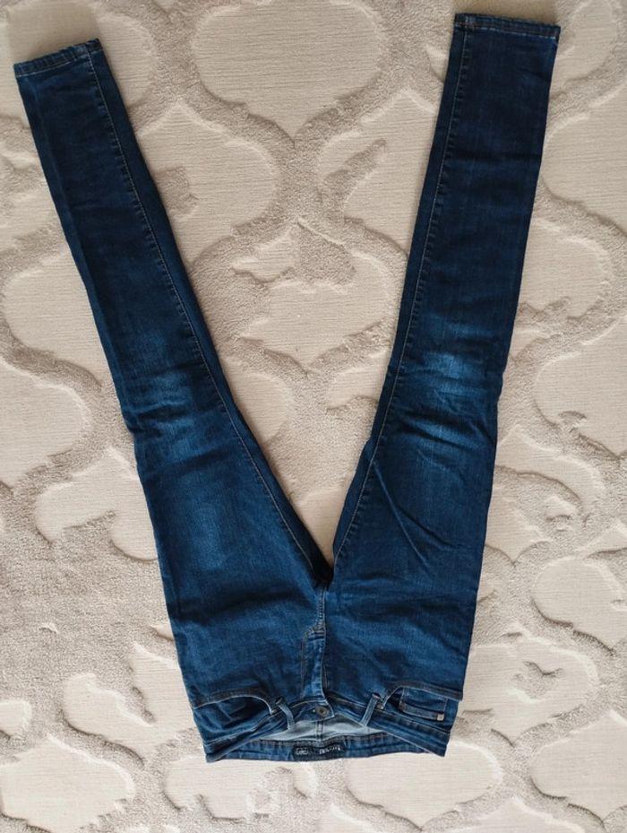 Jeans tiffosi en très  bon état - photo numéro 1