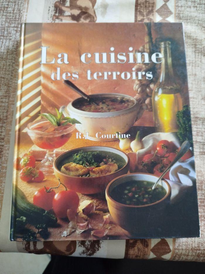 Livre de cuisine : la cuisine des terroirs - photo numéro 1