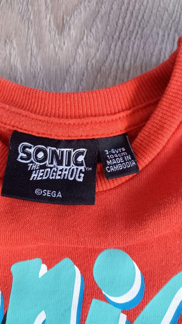 Pull avec Sonic dessus - photo numéro 4