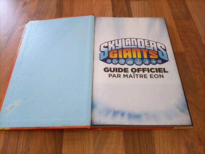 Livre Guide officiel Skylanders - photo numéro 5