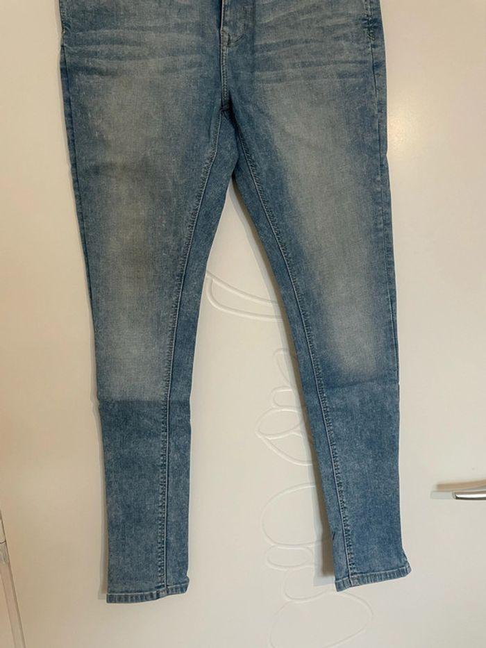 Jean bleu clair extensible taille haute coupe super skinny fit bershka taille 38 - photo numéro 3