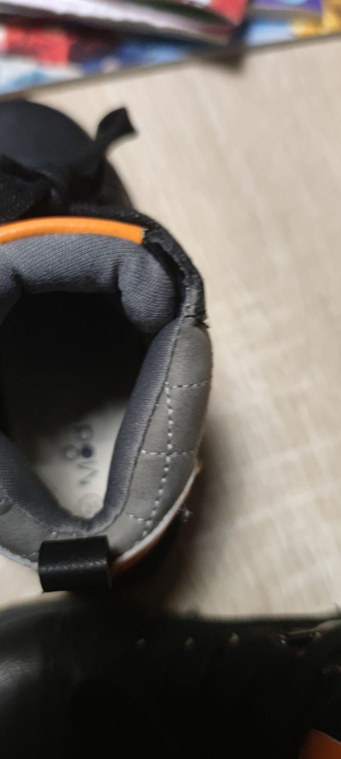 Bottines noires et orange garçon t25 neuf - photo numéro 3