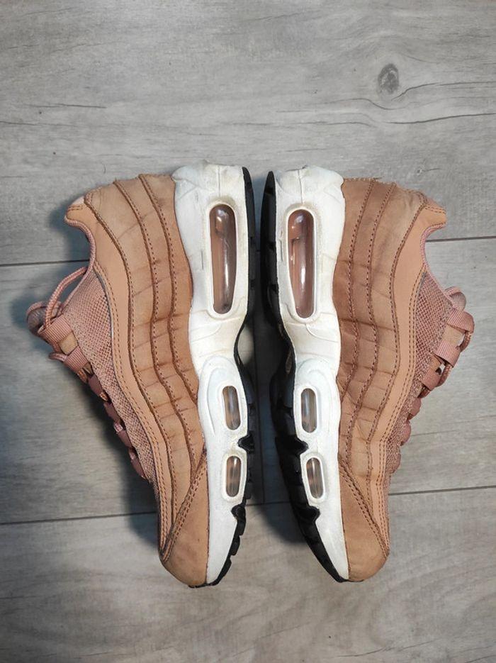 Basket Nike air max 95 femme pointure 38 parfait état Camel dusted clay - photo numéro 3