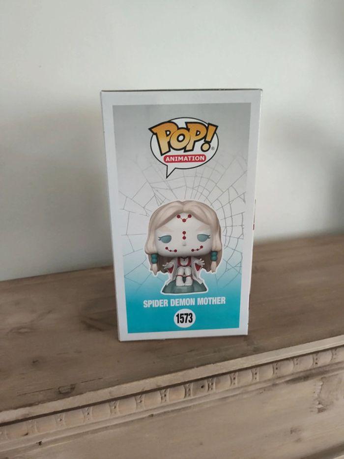 Figurine funko pop Spider demon mother 1573 glow chase - photo numéro 6