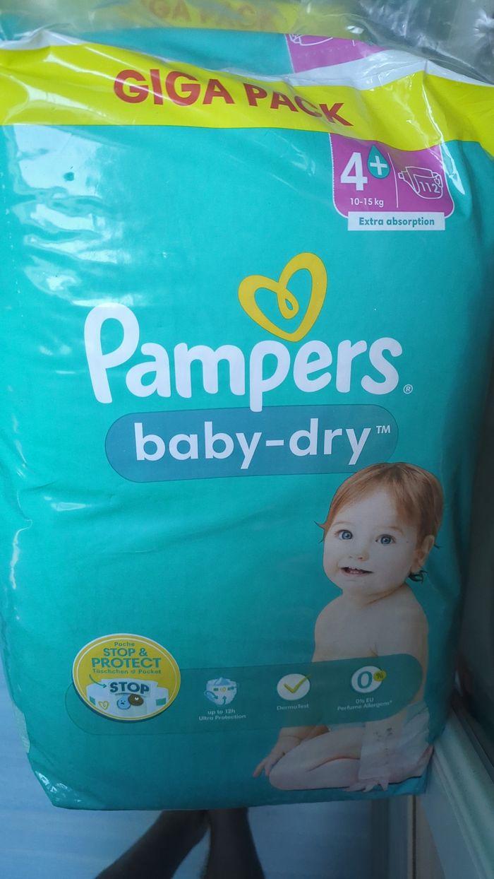 Couches Pampers