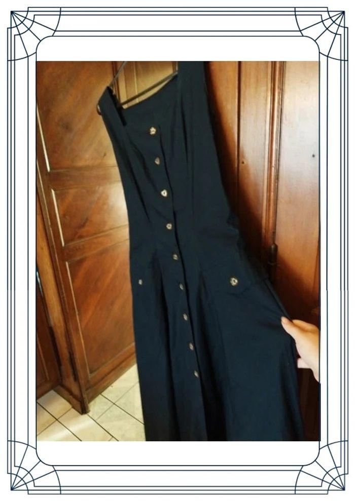 Robe longue noire à boutons taille S/M - photo numéro 9