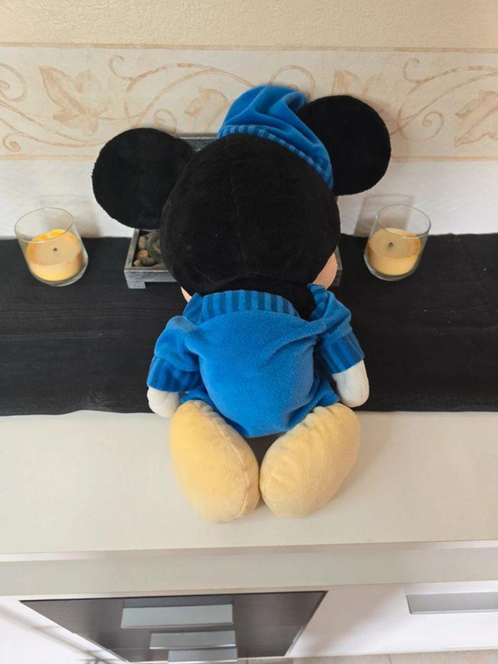 Peluche Mickey grosse tête 45 cm Disney - photo numéro 2