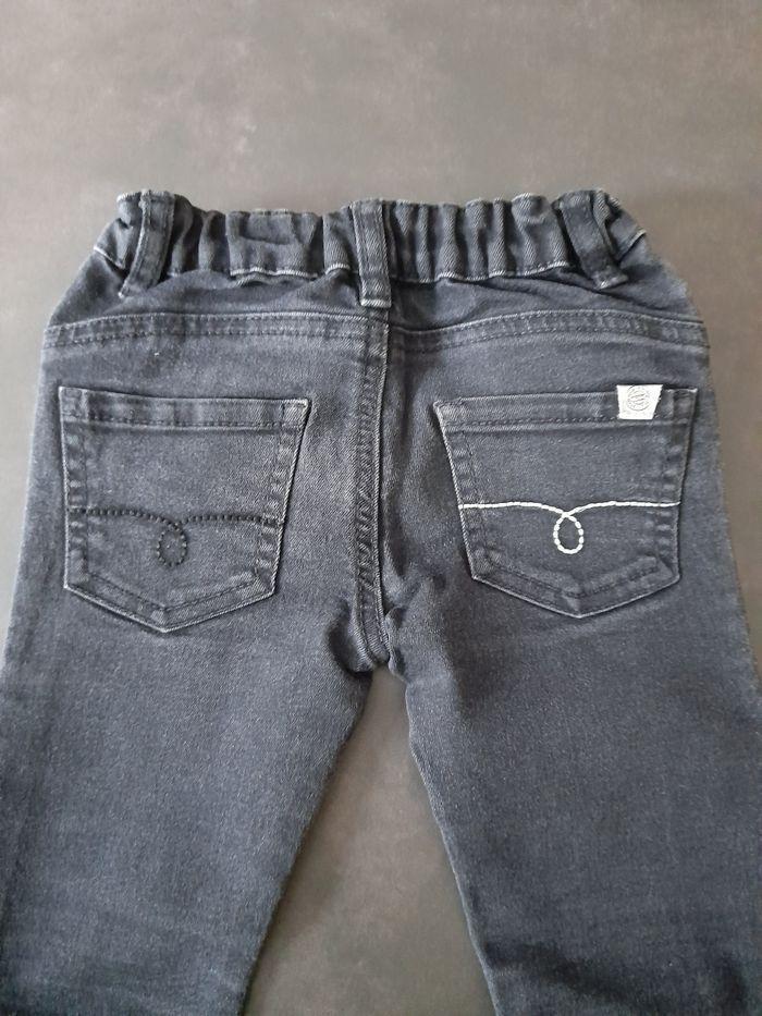 Jeans filles 5 ans - photo numéro 2