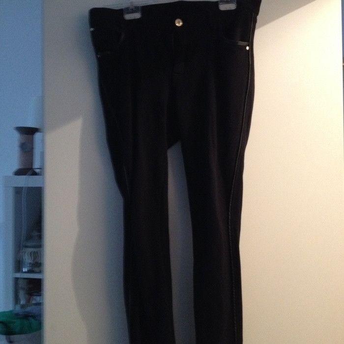 Pantalon tregging noir cuir T38 - photo numéro 1