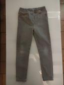 Pantalon gris motif coeur fille 9-10 ans