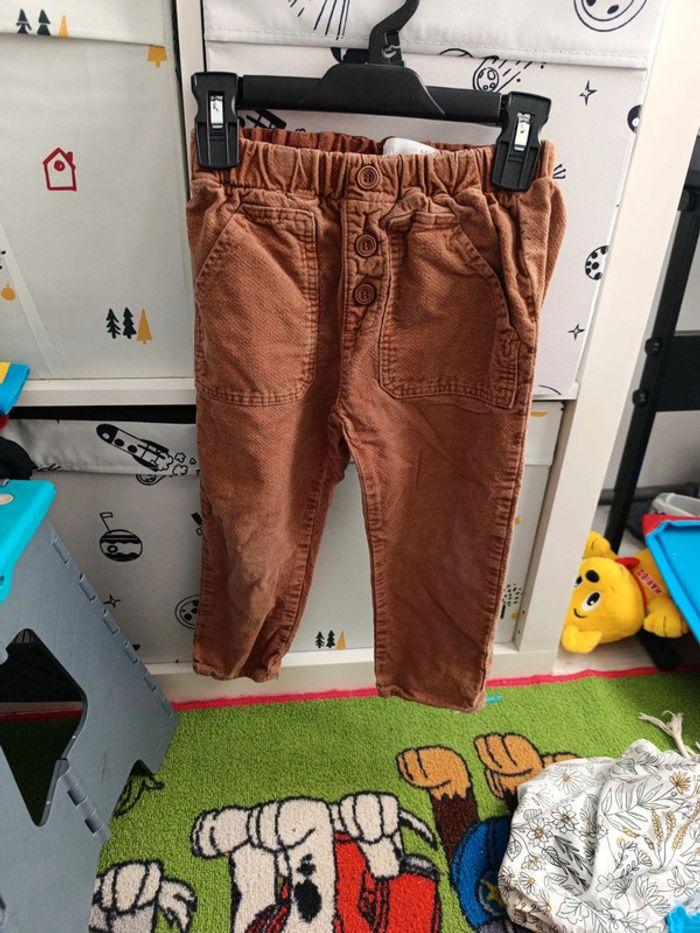 Pantalon Zara 4-5 ans - photo numéro 1