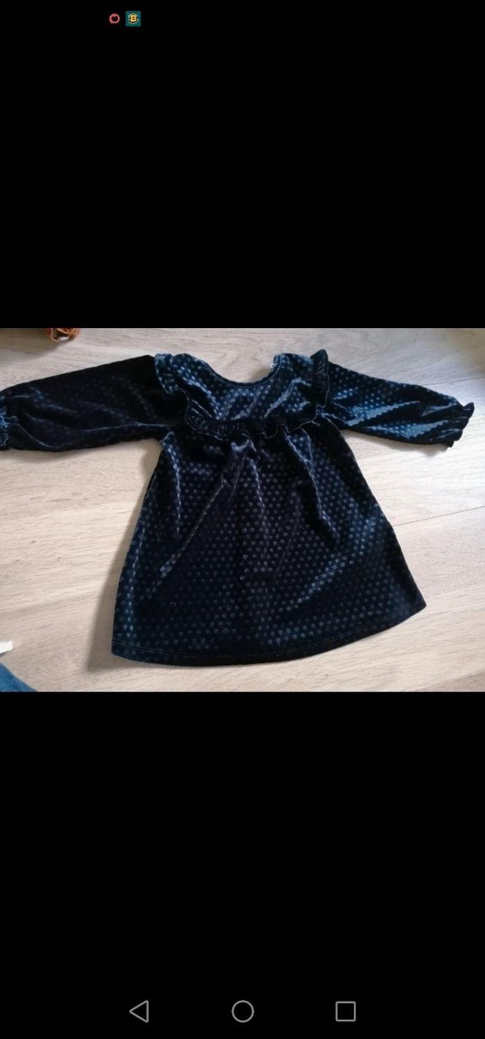 Robe neuve 6 mois