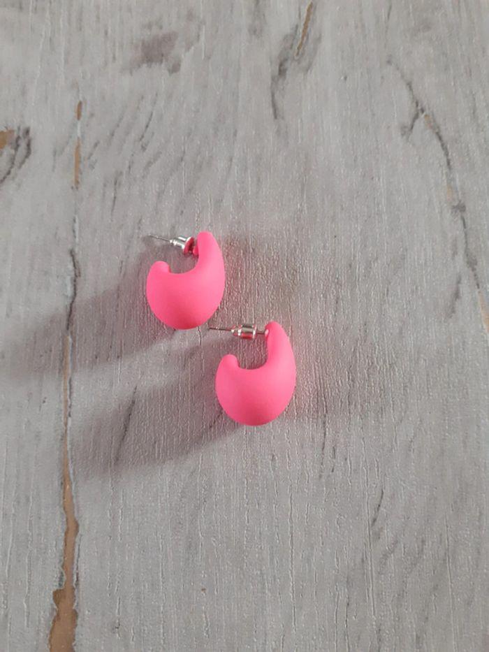 Boucles d'oreilles gouttes d'eau roses