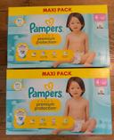 2 paquets de couches Pampers taille 3