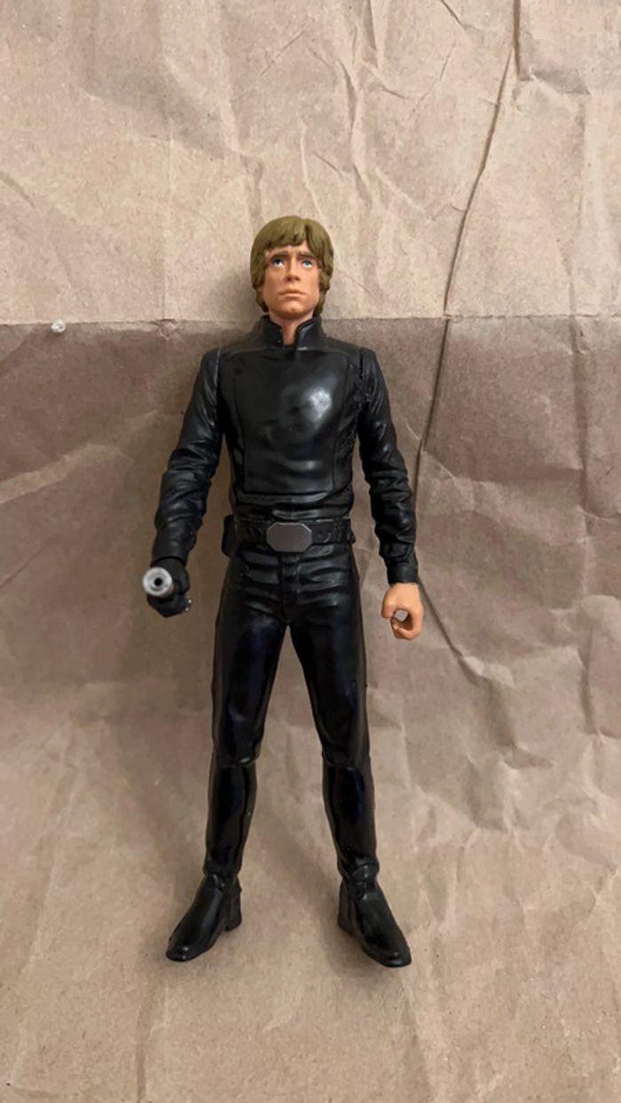 Hasbro - Figurine "Star wars" Luke Skywalker 14cm - photo numéro 2