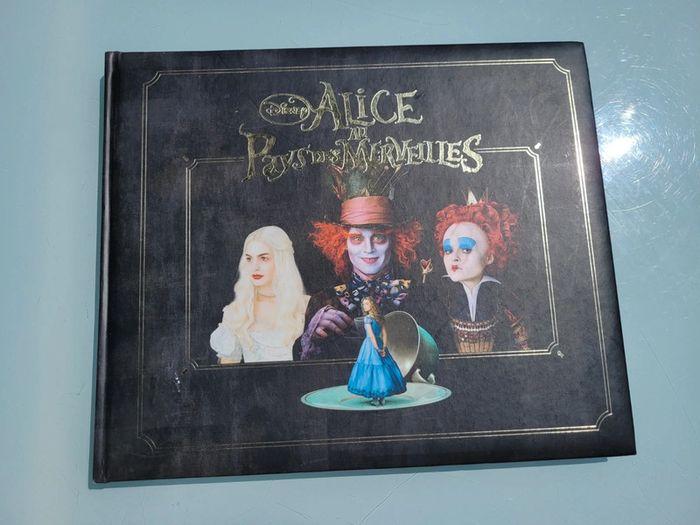 Alice au Pays des Merveilles, Disney Hachete,grand format de luxe italien, Tim Burton - photo numéro 1