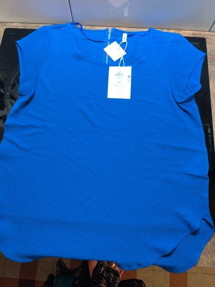 Lot de 2Tee-shirt Only Neufs Taille 36 - photo numéro 6