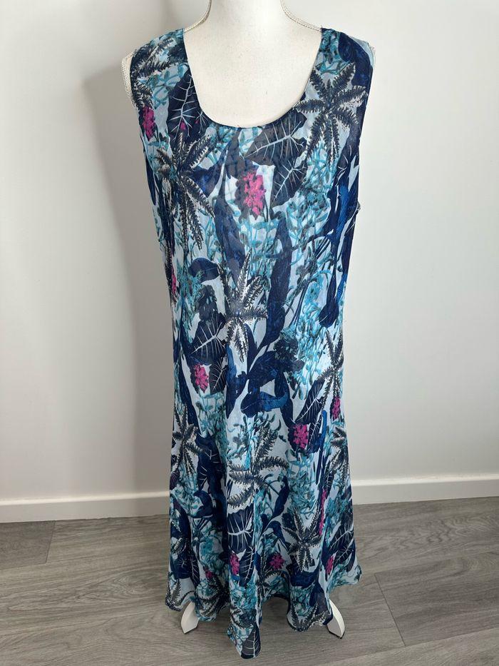 Robe longue tropicale bleue et rose fuchsia Vintage T46/48 3XL/4XL - photo numéro 1