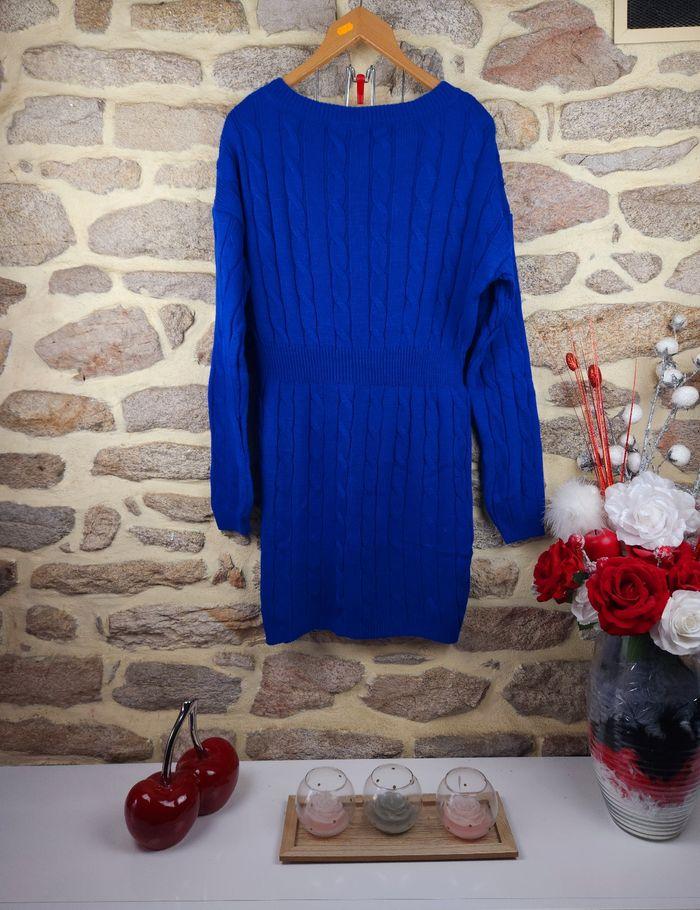 Robe pull en tricot épaules tombantes bleu électrique Femme taille 54 marque Asos 🍬 - photo numéro 3