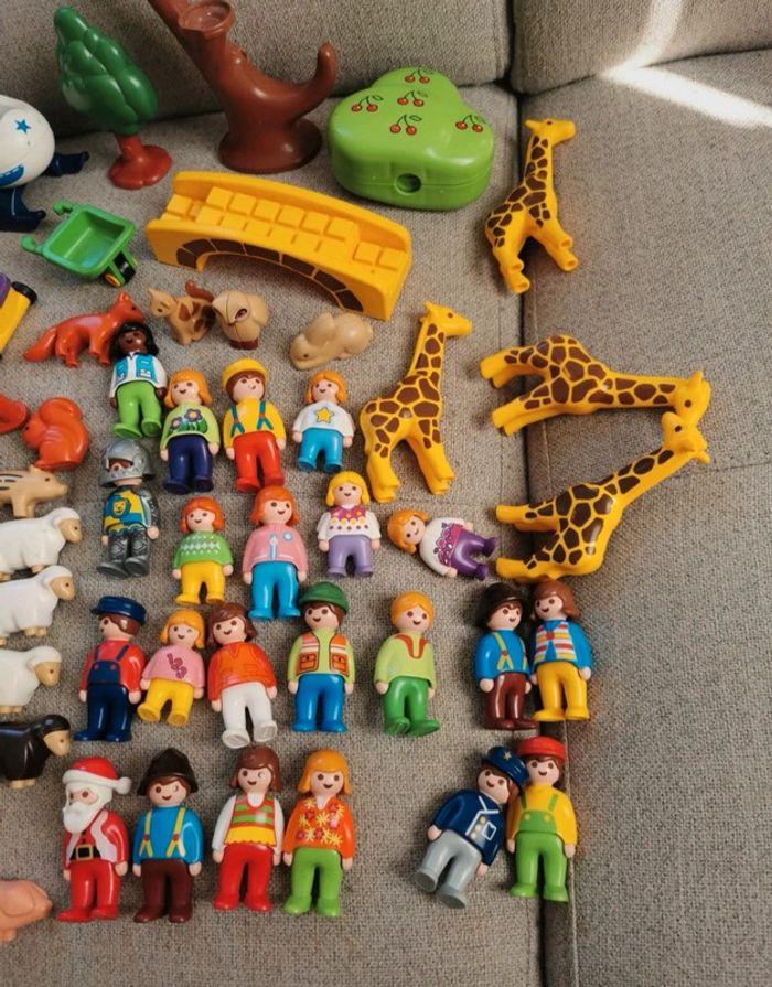 Lot de 84 pièces Playmobil Primo personnages animaux véhicules - photo numéro 2