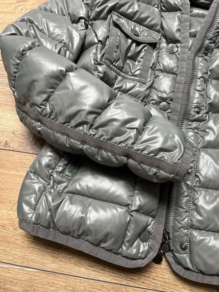 Doudoune à capuche Moncler en duvet gris taille XS cintrée chaude - photo numéro 10