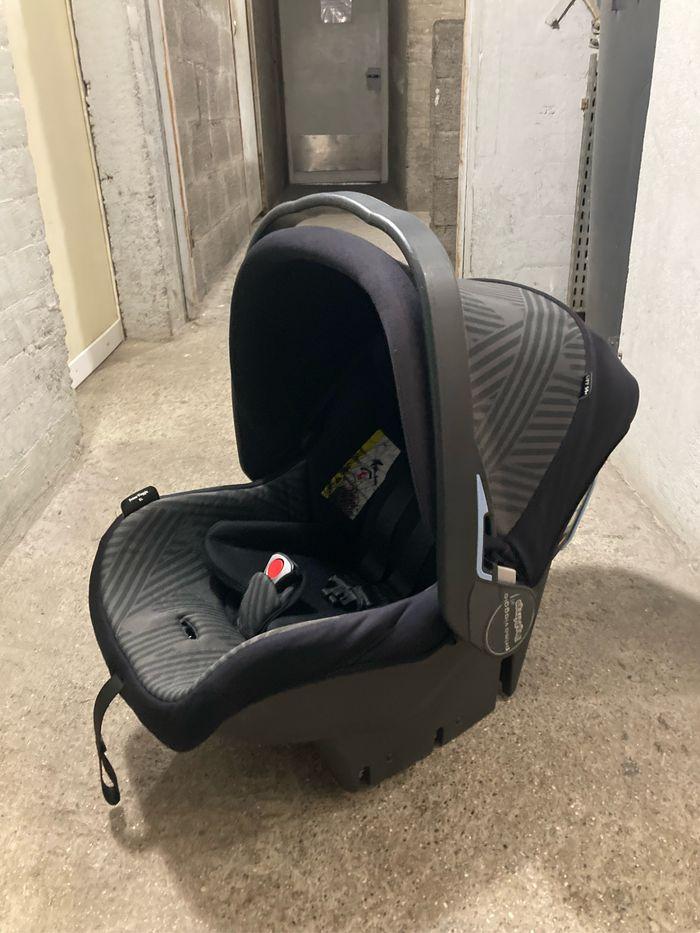 Cosy Peg Perego + base isofix - photo numéro 1