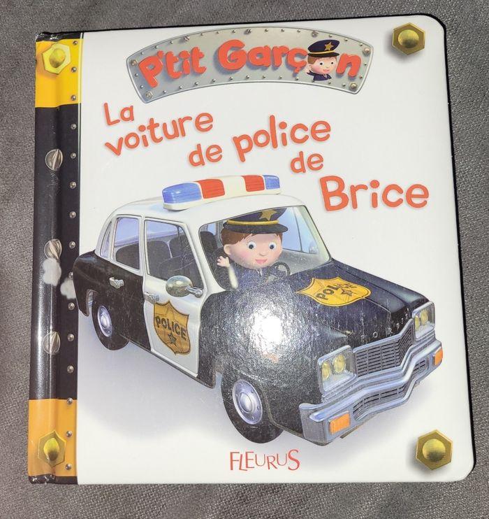 La voiture de police de Brice - photo numéro 1