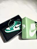 Porte clef nike vert avec boite