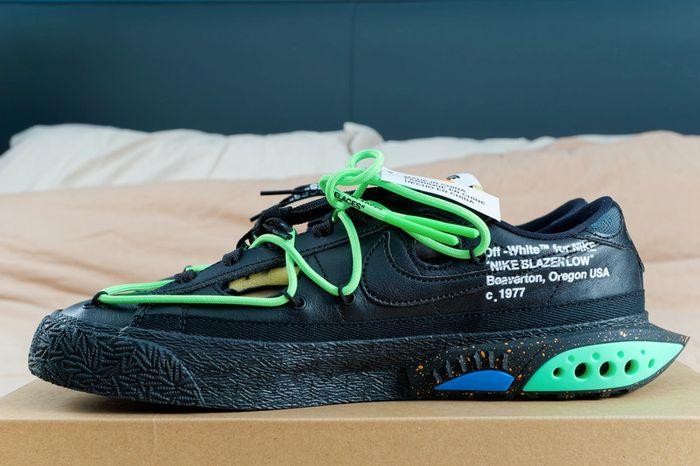 Nike Blazer Low x Off-White « Noir Vert Électro » - photo numéro 2