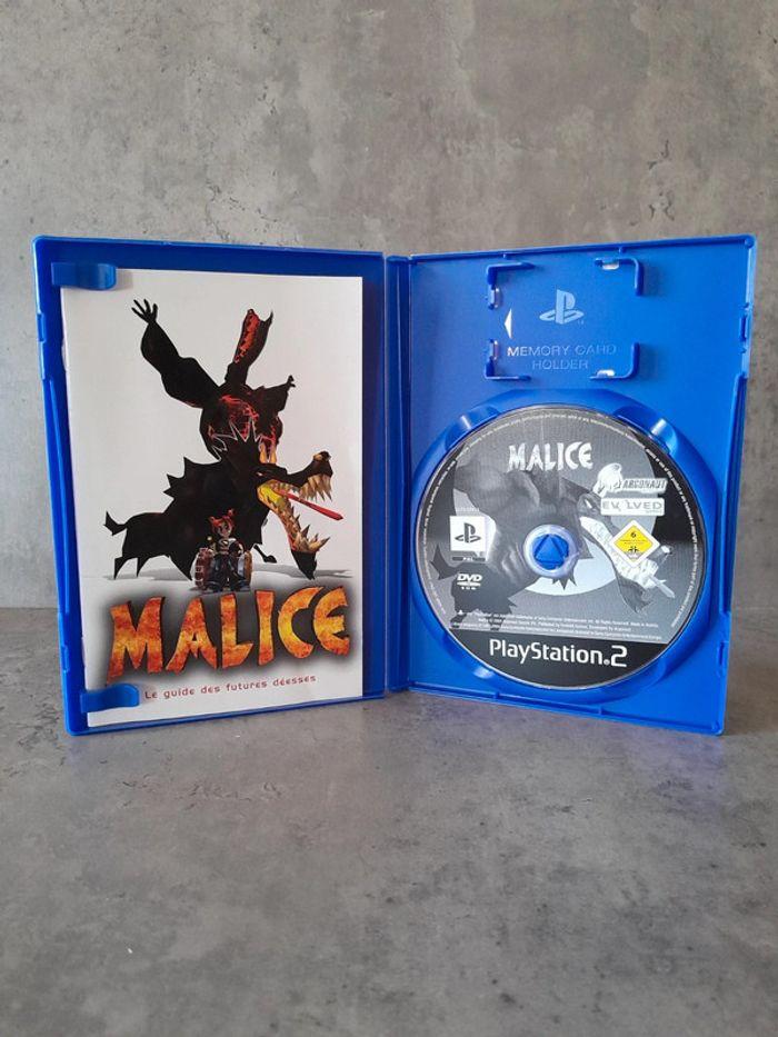 Jeu PlayStation 2 Malice Complet - photo numéro 3