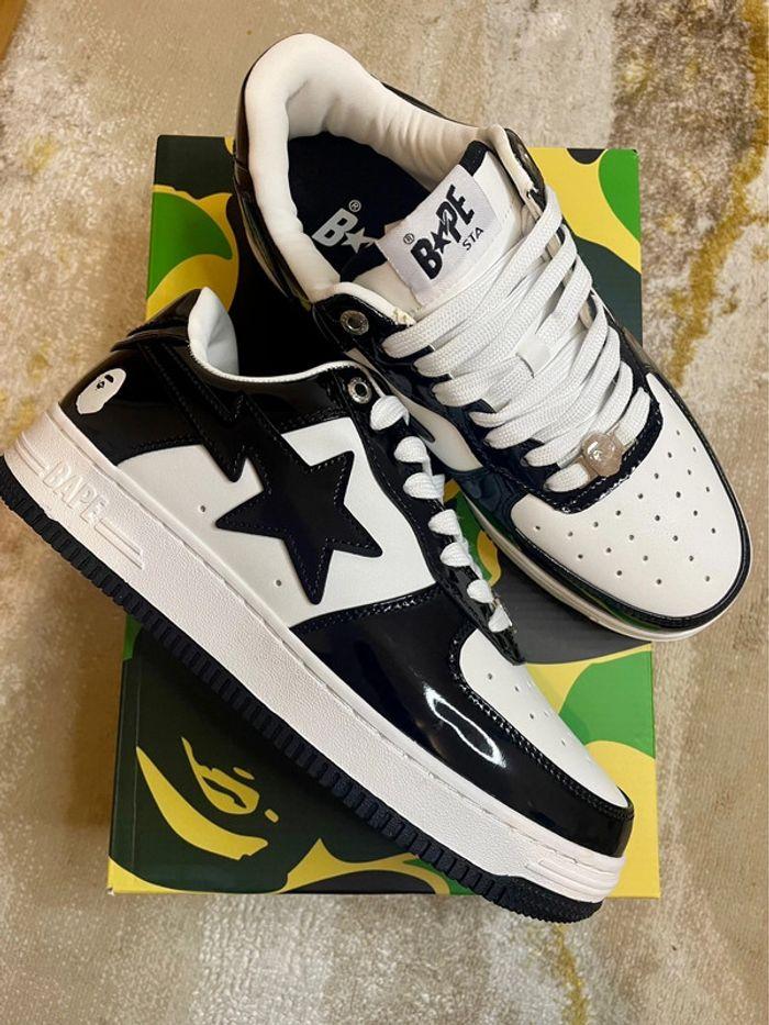 Baskets basses A Bathing Ape Bape Sta Low Enlarged M2 noir et blanche - photo numéro 2