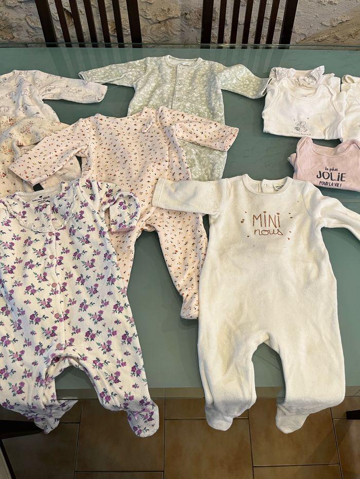 Lot de vêtements bébé fille 6mois - photo numéro 9