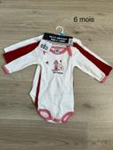 Lot de 3 bodies Petit Bateau 6 mois Neufs