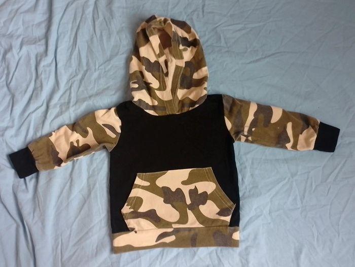 Pull fin militaire et noir