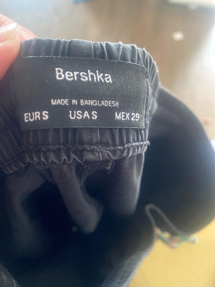 Pantalon cargo léger . Bershka. Taille S - photo numéro 8