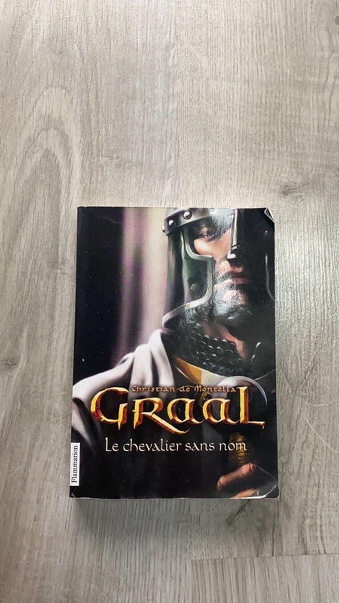 Livre « Le Chevalier Sans Nom » - photo numéro 2